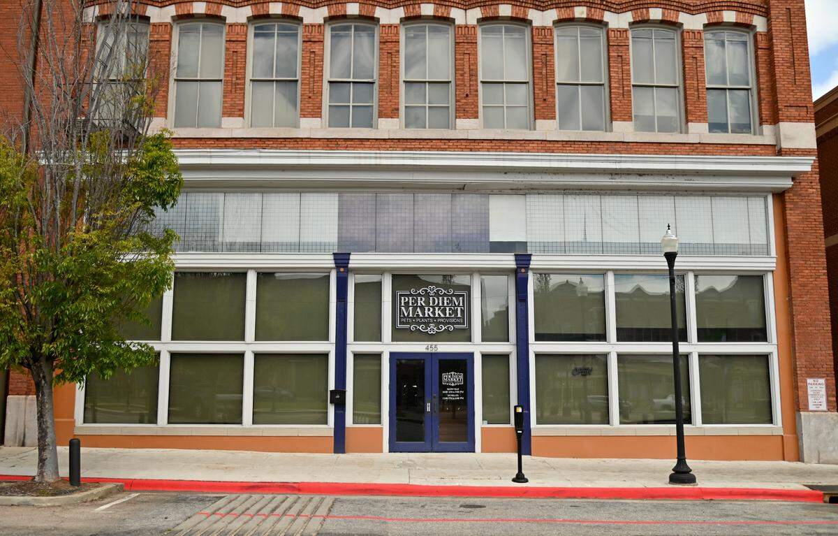 Future home of Lucky Luciano at 455 Poplar St. in the former Per Diem Market location.