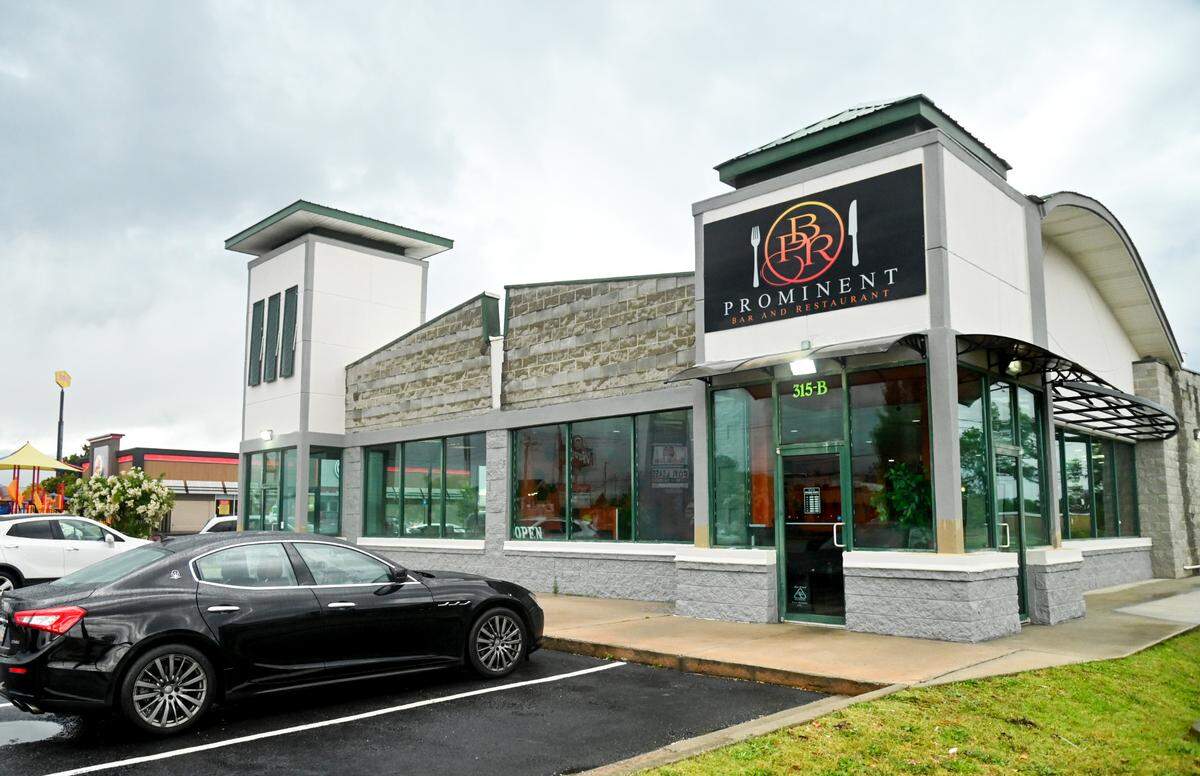 Prominent Bar and Restaurant in Byron.