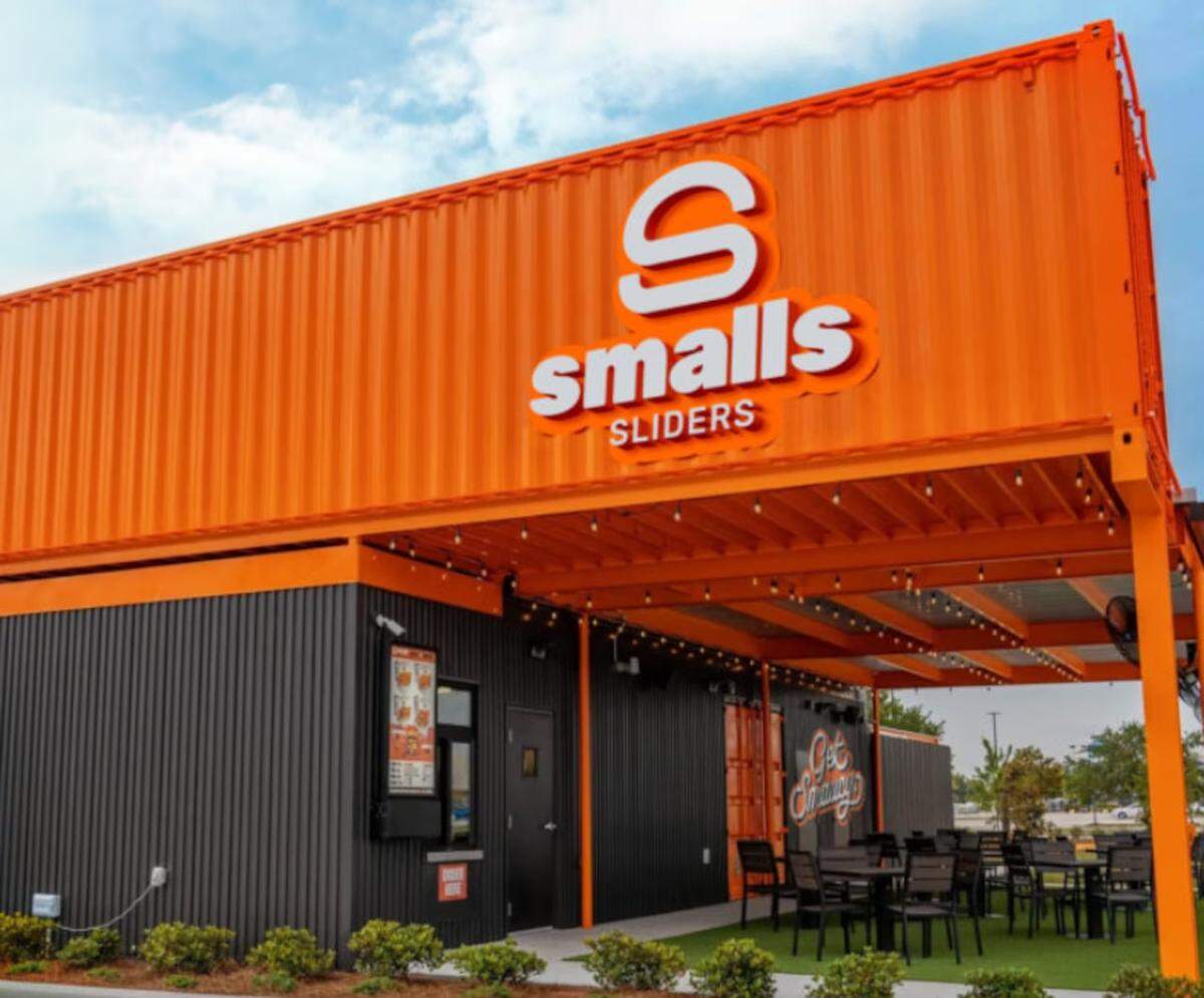 A Smalls Sliders is coming to Warner Robins next to the new Valvoline and Dutch Bros on Watson Boulevard.