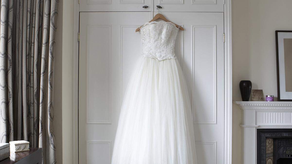 THINKSTOCKIs it appropriate for guests to wear white at a wedding? Experts say no. About 60 percent of brides are now wearing ivory, so all shades of white should be off-limits.