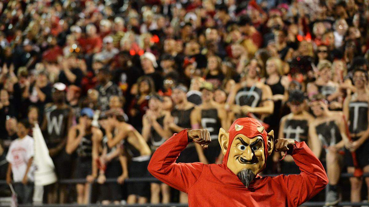 Warner Robins High mascot.
