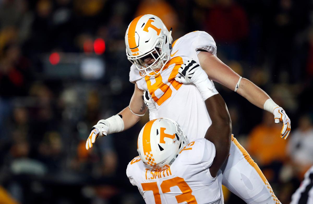 Tennessee offensive guard Trey Smith (73) is considered one of the premier offensive linemen in the country.