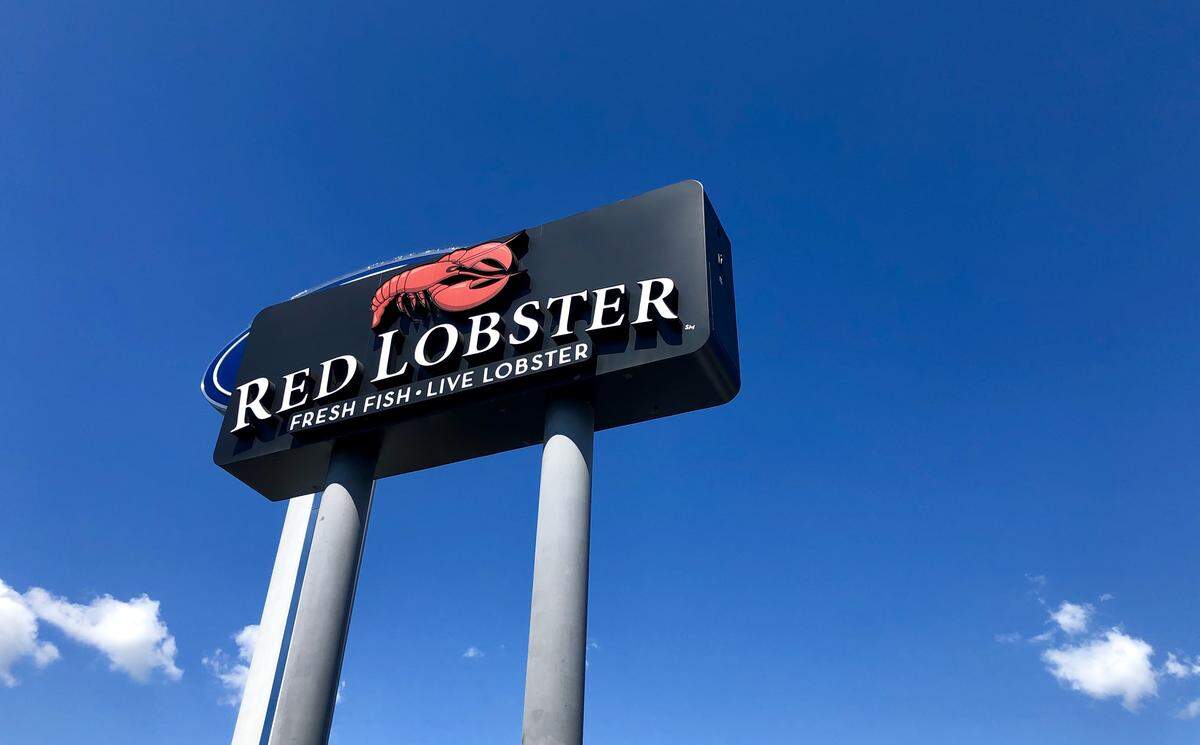 The sign in front of the Red Lobster restaurant at 2077 Riverside Drive in Macon.