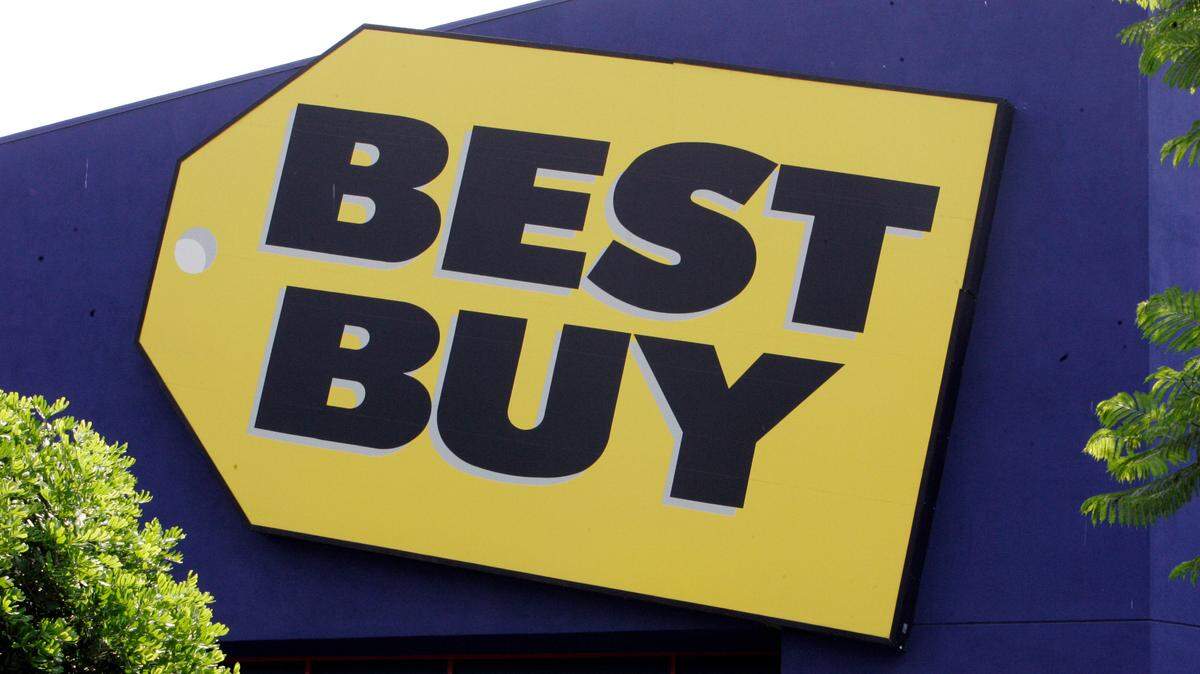 Best Buy evacuated the building with the help of firefighters, reports say. (AP Photo/Reed Saxon)