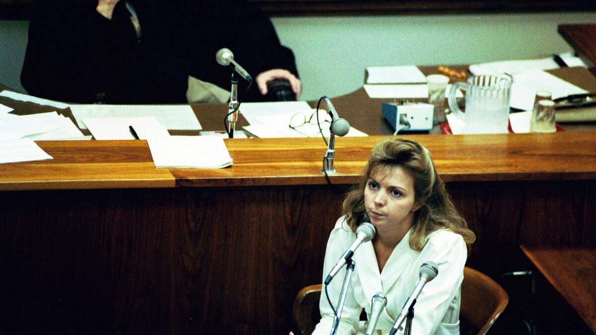 Photo by Beau Cabell 
 With Superior Court Judge Bryant Culpepper presiding, left, Teresa Fargason testifies at her trial in September 1993 for the murder of her daughter, Taylor. Fargason later was found guilty and served more than 20 years of the sentence.