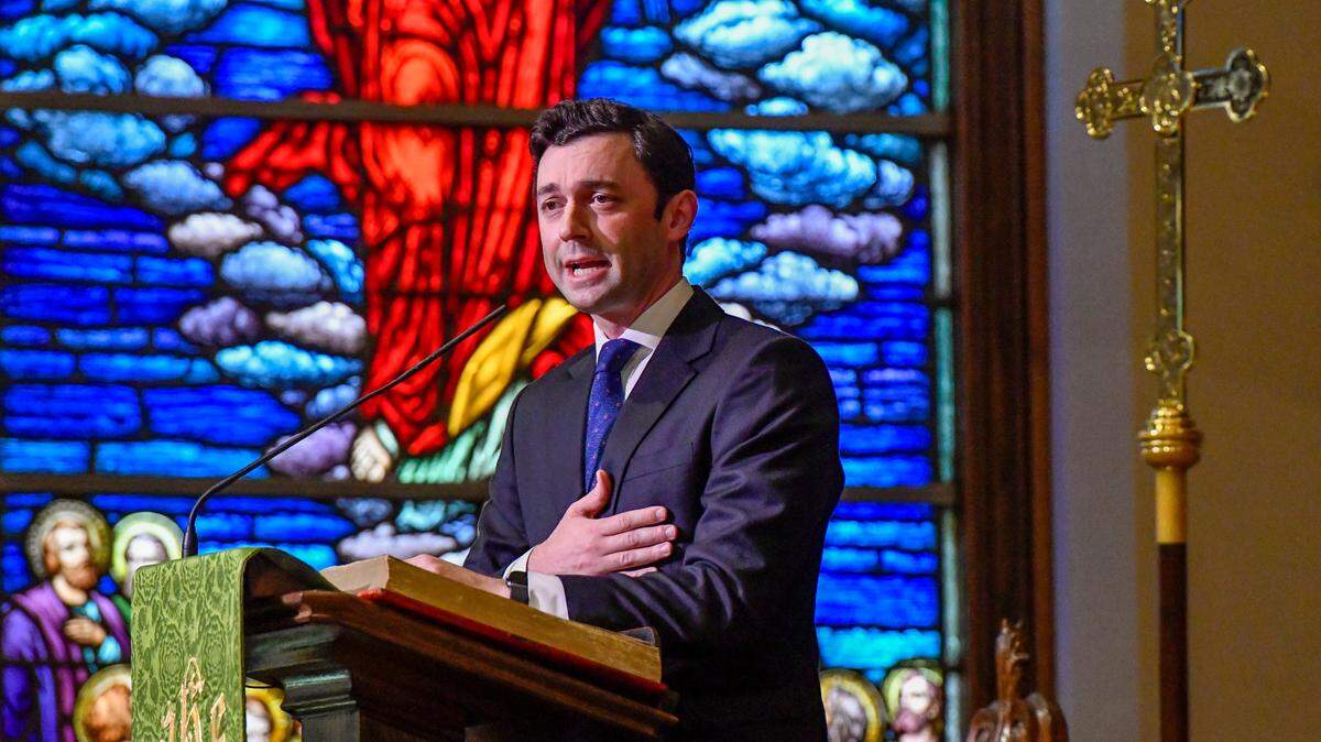 Senator Jon Ossoff helped secure $15 million grant for port infrastructure in Georgia.