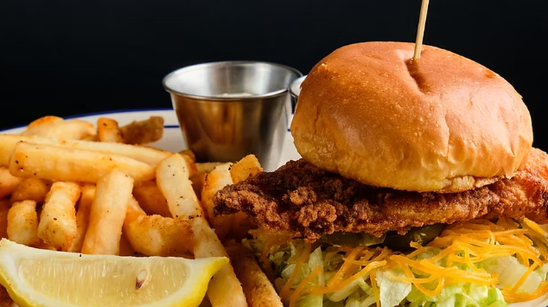 This is the ‘Hands Down Best Fish Sandwich’ in GA, new ranking says. Here’s where