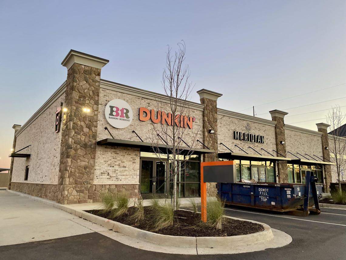 The sign is up for the Dunkin’ that includes a Baskin-Robbins and a drive-thru in the rapidly developing Perry Parkway and South Houston Lake Road area of Perry.