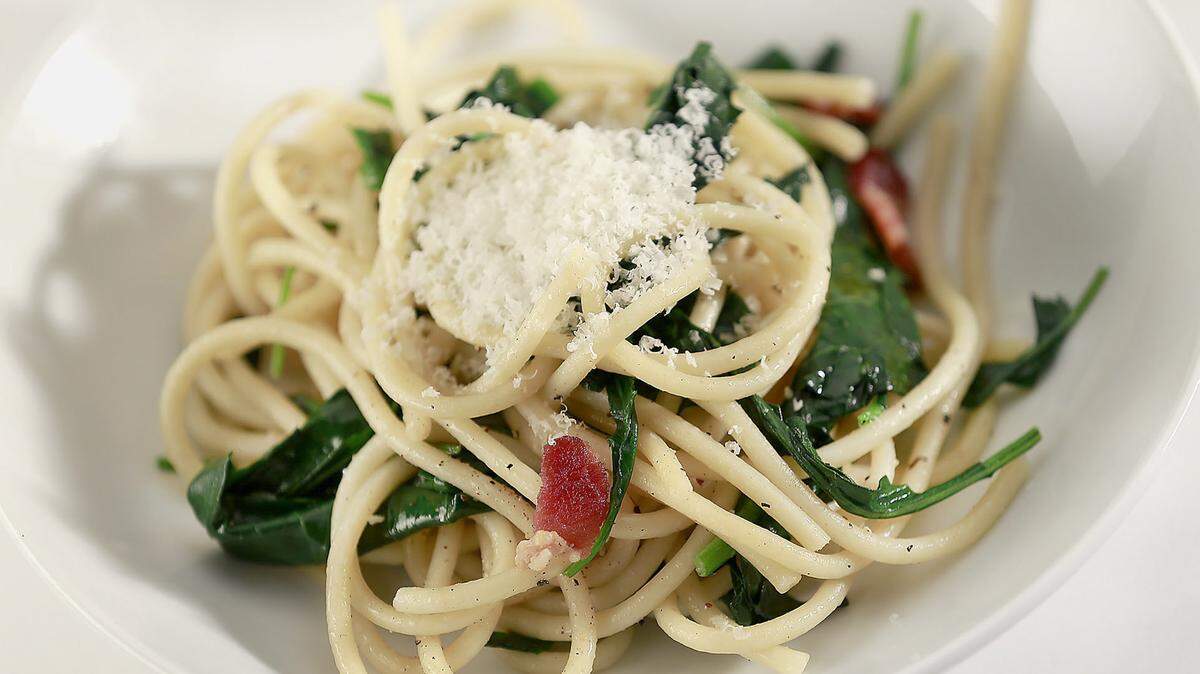 Pasta with winter greens and bacon.