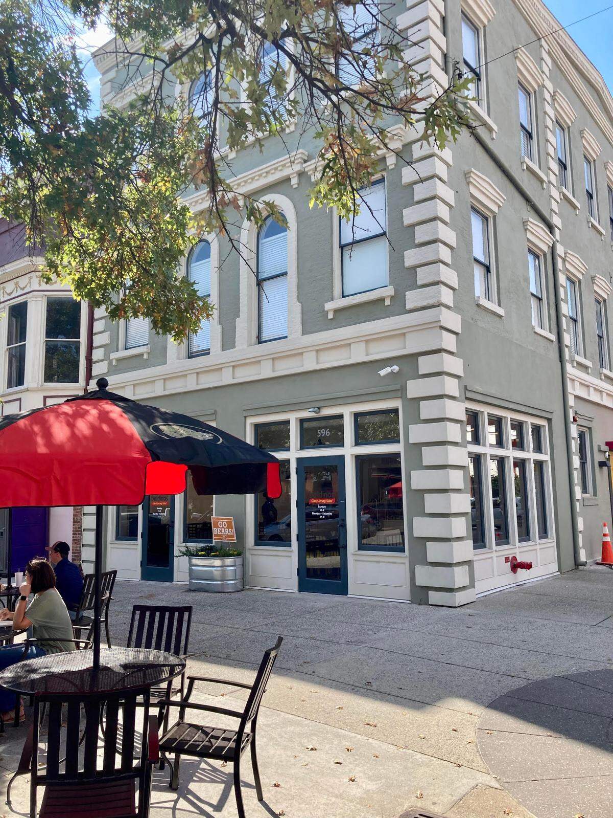 Baldinos opens in downtown Macon.