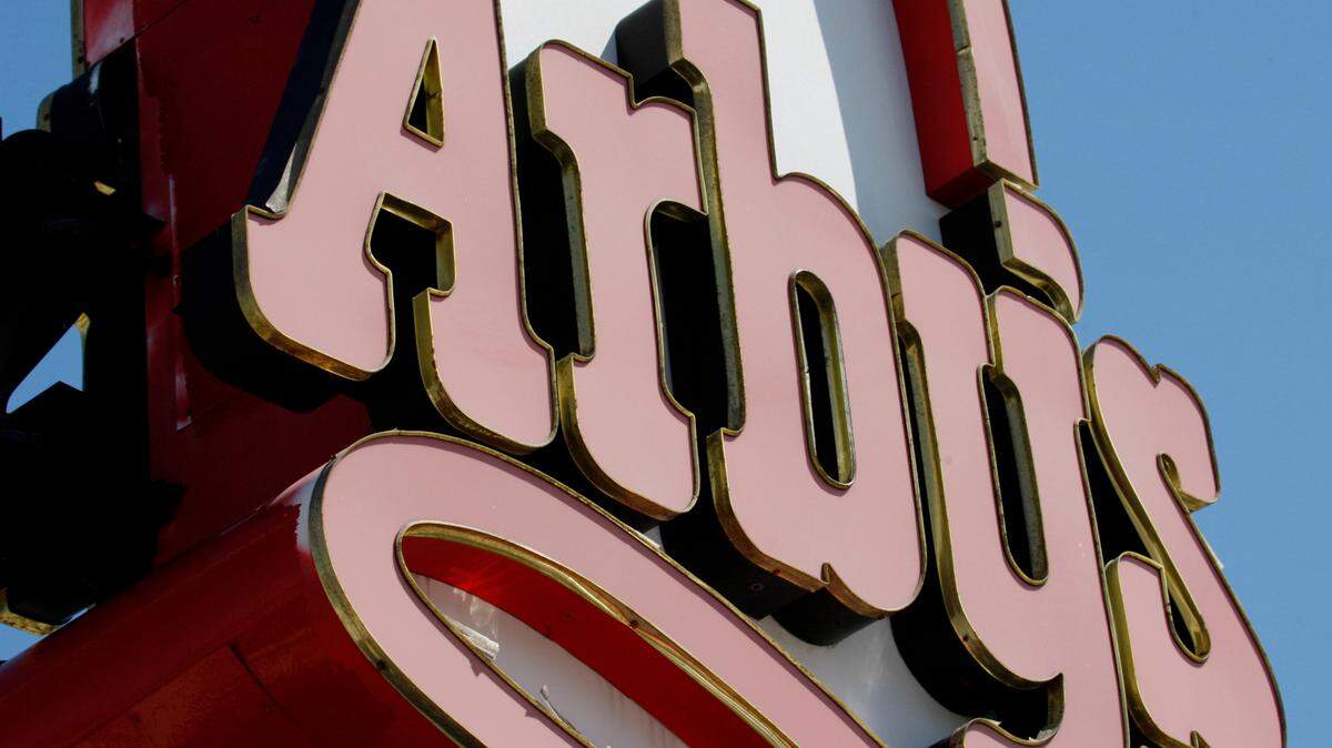 Arby’s is introducing its first burger with the launch of the new Wagyu Steakhouse Burger.