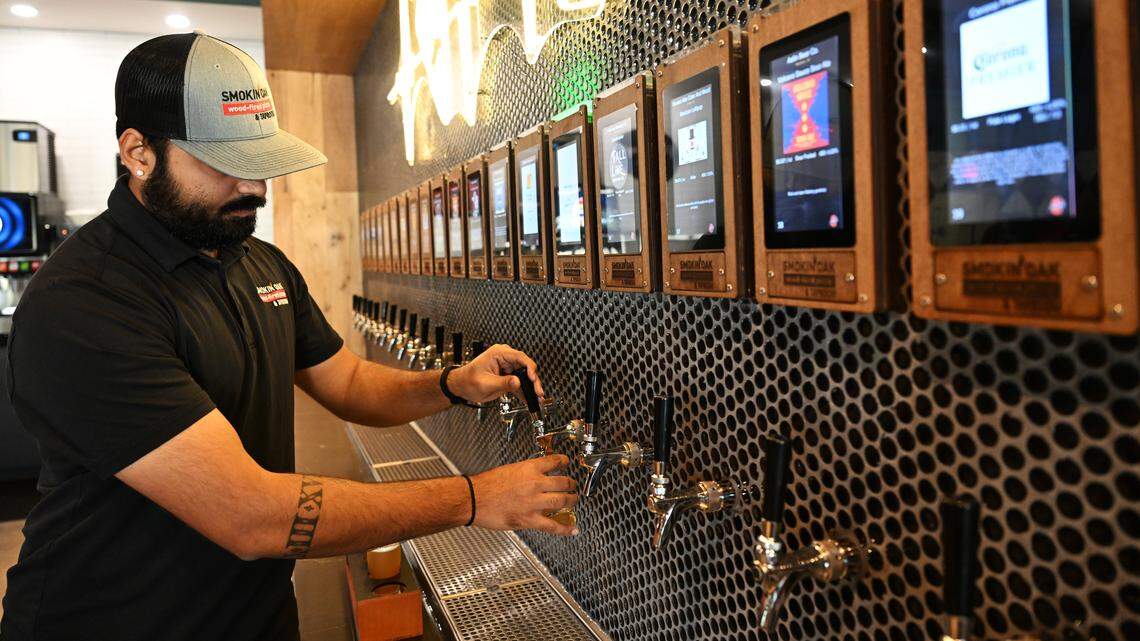 See inside GA’s 1st Smokin’ Oak Wood-Fired Pizza and Taproom in Warner Robins