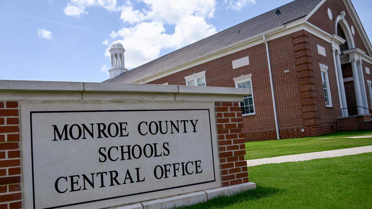 Monroe County School District central office in Forsyth.