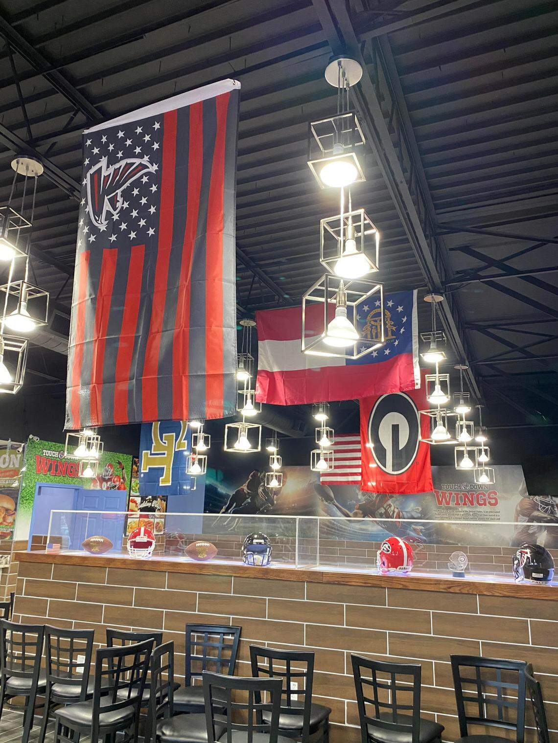 Touchdown Wings is coming to Warner Robins with a location on Watson Boulevard and another on Russell Parkway. Macon is getting one, too.