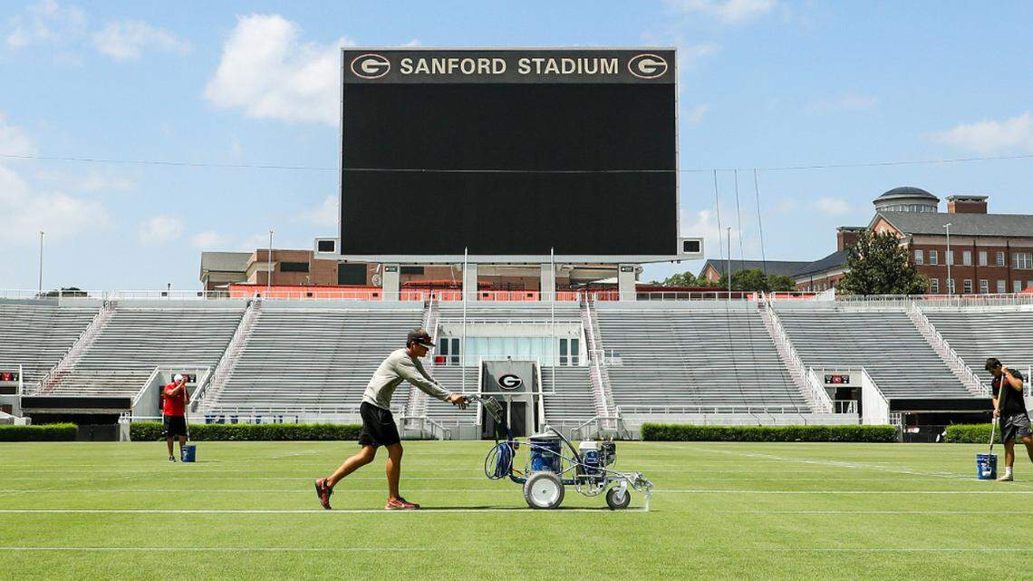 Gameday Guide: UGA vs Auburn football game details, TV info, latest score