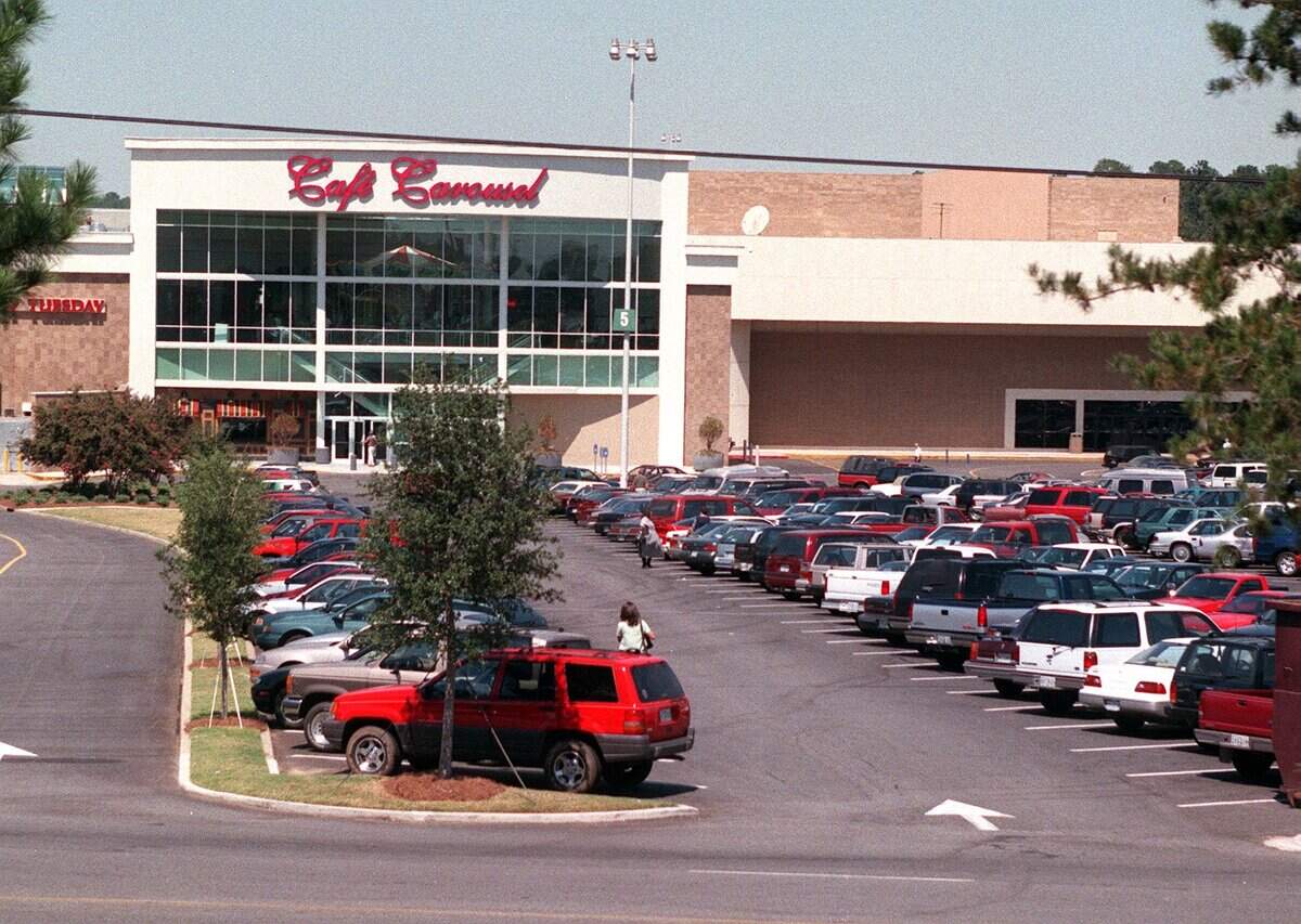Macon Mall in 1997.