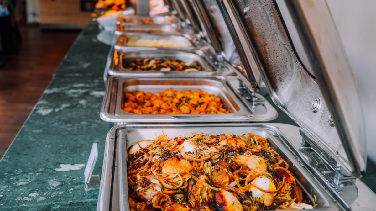 Is it legal to take food home from an all-you-can-eat buffet?