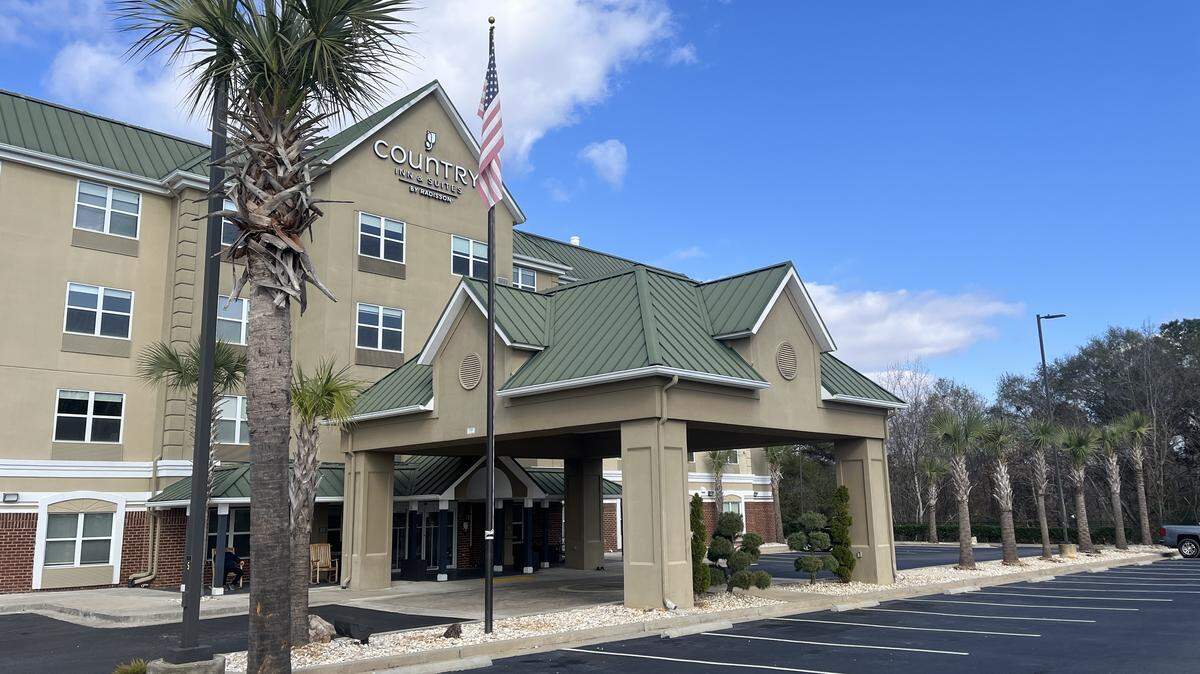 Country Inn and Suites on Tuesday, Dec. 9, 2025, at 3915 Arkwright Road in Macon, Ga.