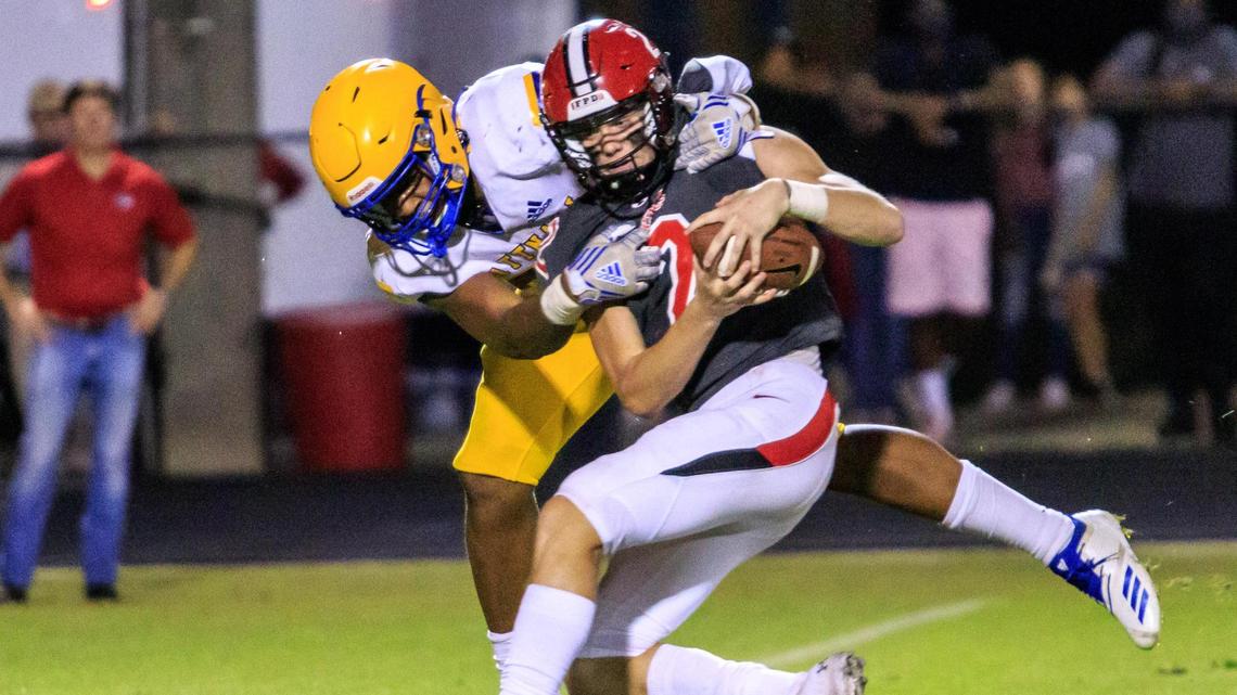 ‘He is 6-6, 260 pounds and can move like a deer.’ Meet 4-star recruit Zavion Hardy