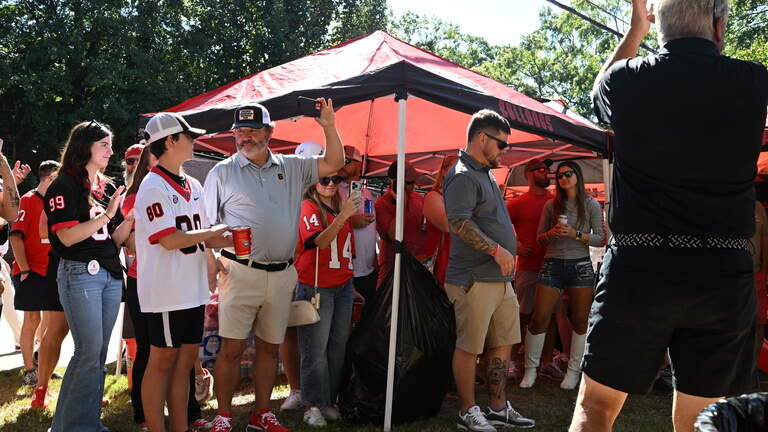 Bars, cigars and football fanatics: inside the tents of Macon’s biggest tailgates