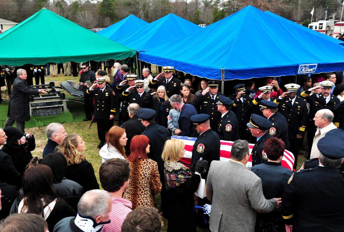 Firefighter_Funeral