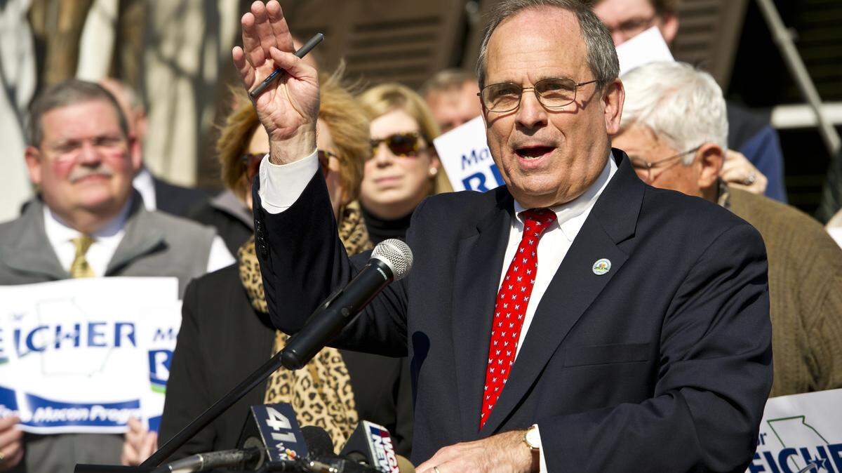 Macon-Bibb County Mayor Robert Reichert announces Monday in front of his campaign headquarters on Washington Avenue that he will run for re-election.