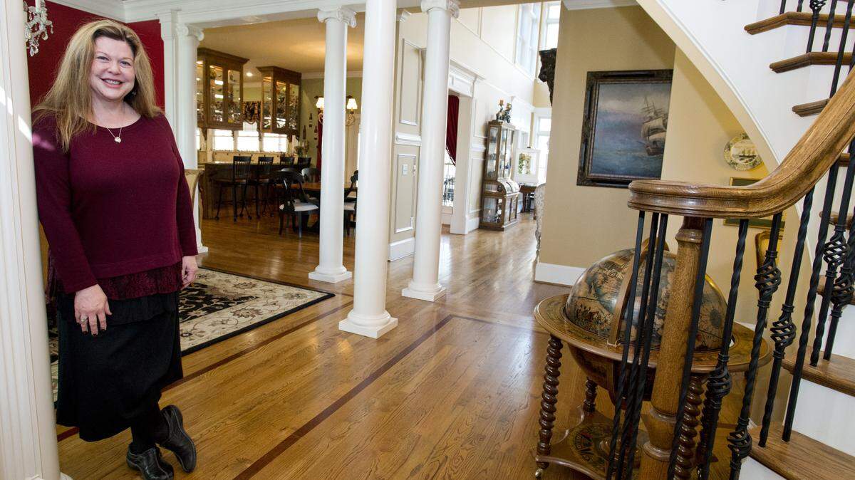 Kathryn McGehee says the delay in selling her previous house helped her get a "perfect" new home in the Plantation Oaks subdivision.