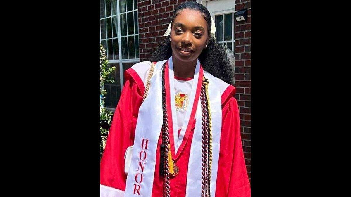 Family members, friends and the Fort Valley State University Wildcat community is mourning the recent loss of sophomore Laila Ali Gadson.