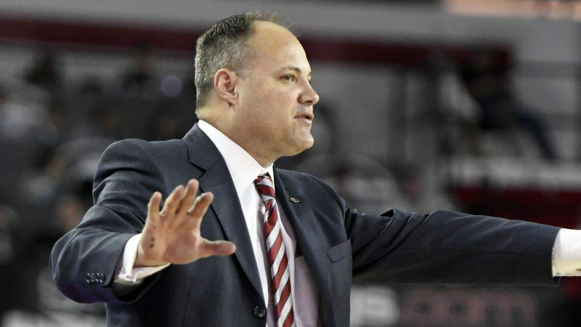 As Georgia sits 15-12 overall, Mark Fox wonders what the NCAA Tournament selection committee's criteria is