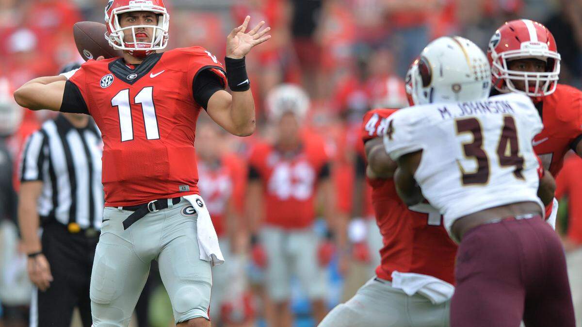 Georgia quarterback Greyson Lambert (11) spots Malcolm Mitchell in the corner of the end zone, where he threw him a strike during the second half Saturday.