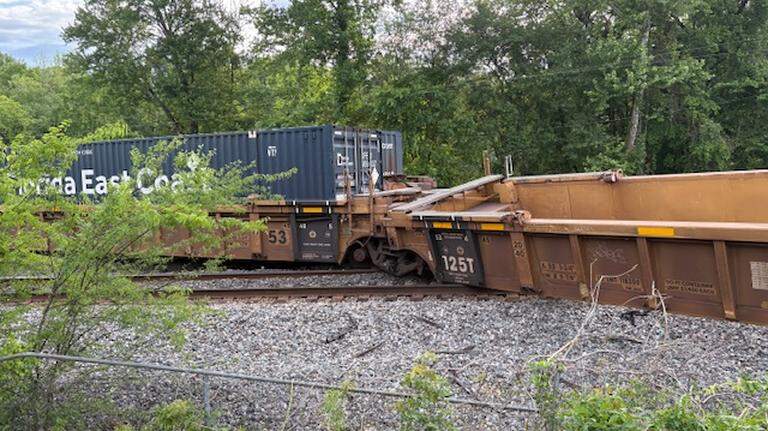 Florida man driving tractor-trailer causes train derailment in Monroe County