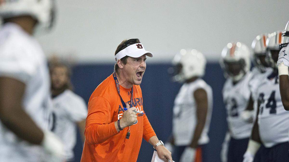 BRYNN ANDERSON/ASSOCIATED PRESSFormer Florida head coach Will Muschamp took over as Auburn’s defensive coordinator after being fired by the Gators last season.
