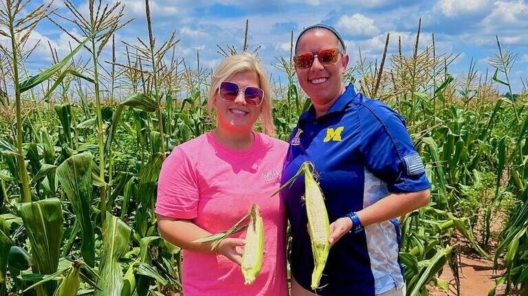 Farm-to-table street corn at a bar? Macon pub highlights local farmers with its food