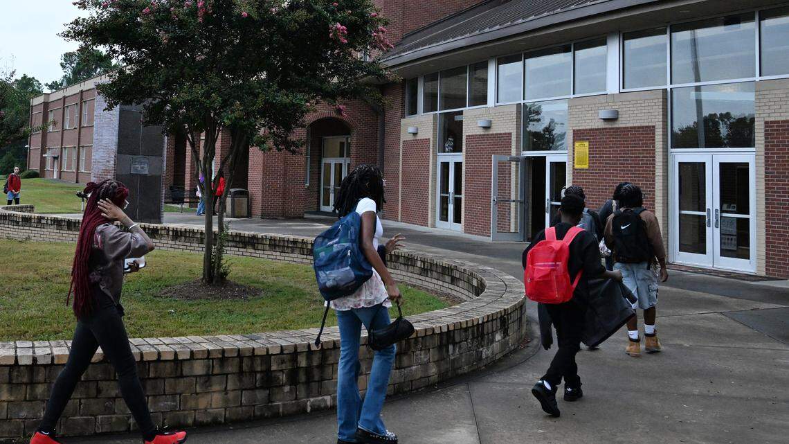 GA lawmakers consider punishing student drivers, athletes over bad attendance