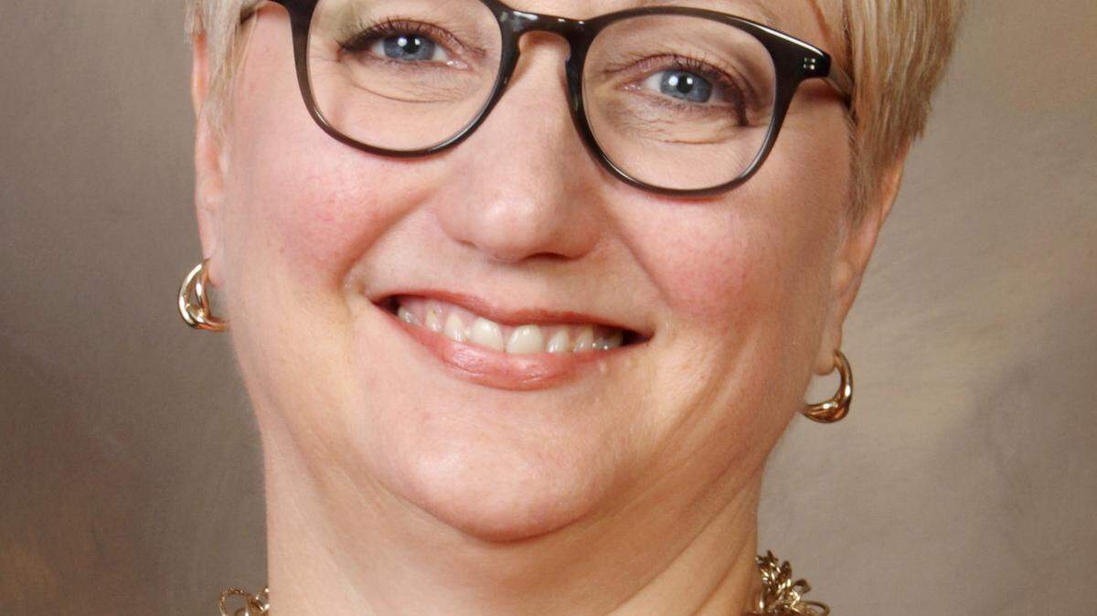 Elizabeth Dankert Hammond, dean of the University Library at Mercer since 1999, has announced her retirement from the University, effective June 30, 2018, and Provost Dr. D. Scott Davis has appointed a committee to lead the search for her successor.