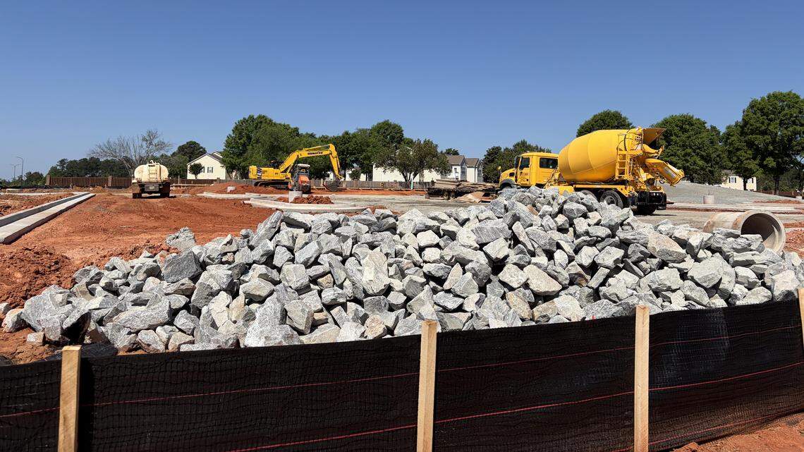 What’s going up here in Warner Robins? A four-story extended stay hotel