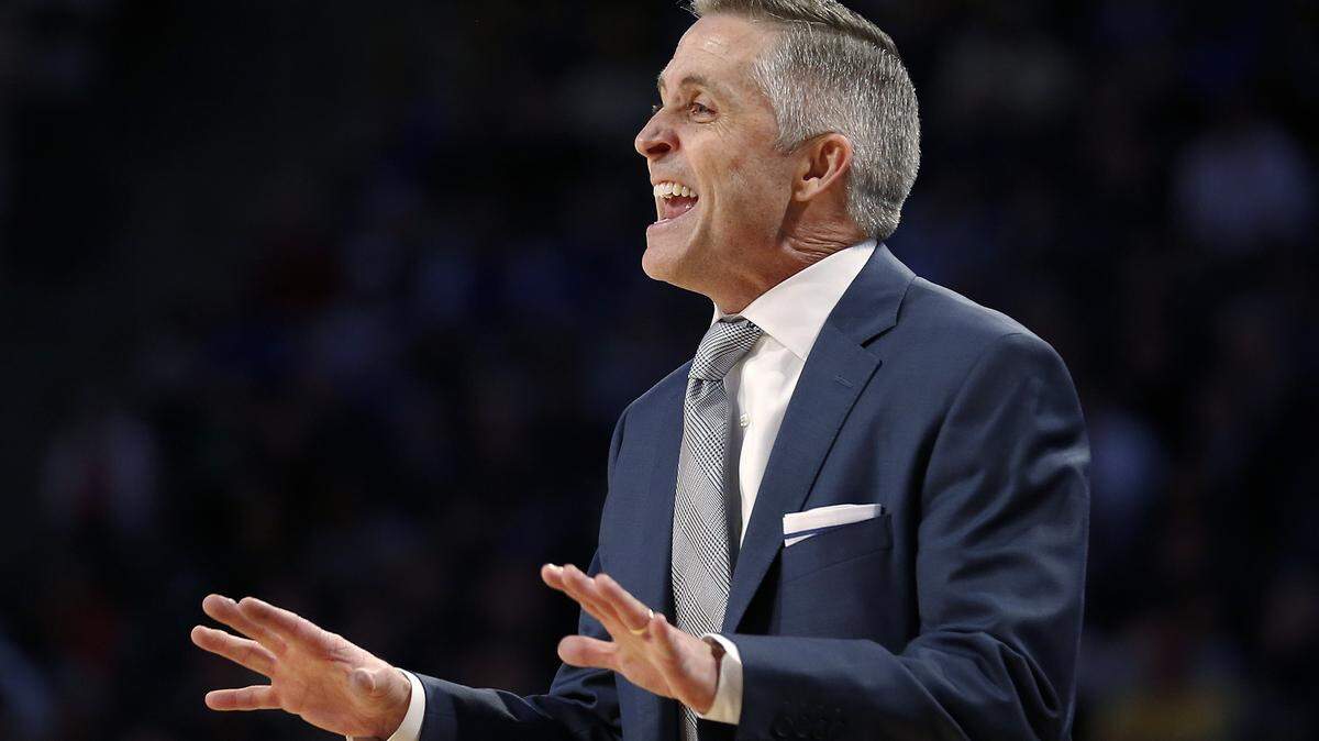 Georgia Tech coach Brian Gregory