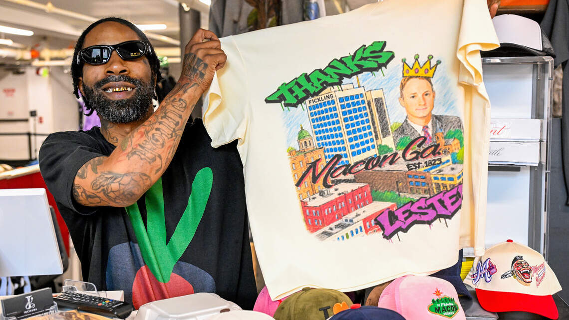 Macon Mayor Lester Miller isn’t laughing at ‘king of the city’ T-shirt