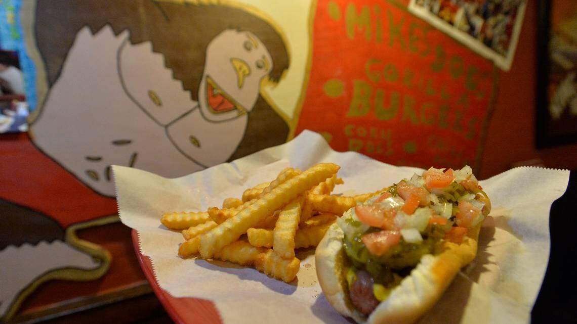 This longtime family-owned-and-operated Warner Robins restaurant closes its doors.