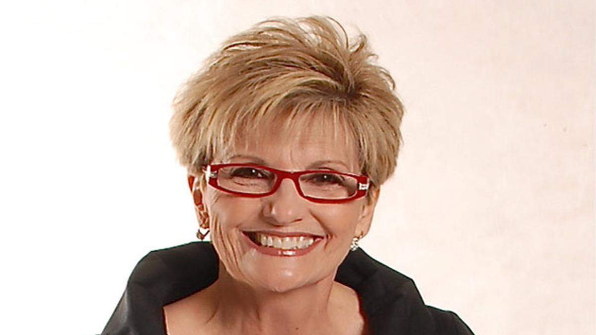 LaDonna Gaitlin, guest speaker at Covenant Care Services "Ladies Night Out," started her career singing on stage with her famous brothers.