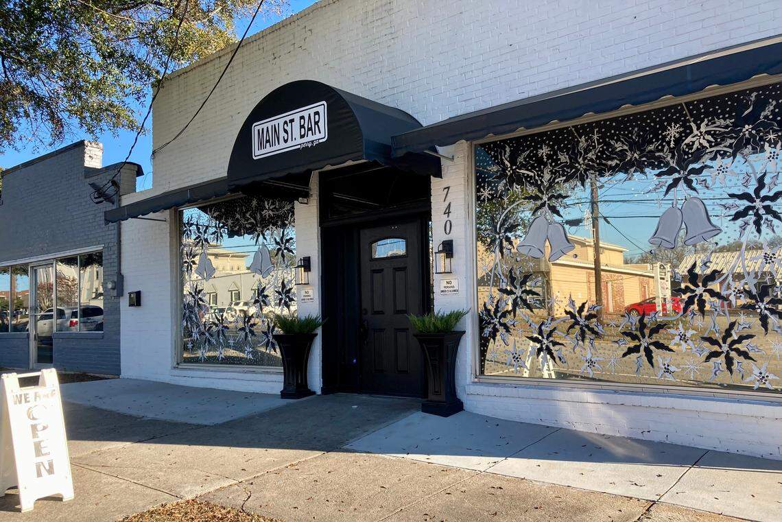 Main St. Bar, a new upscale bar at 740 Main St. in downtown Perry, celebrates its grand opening Friday.