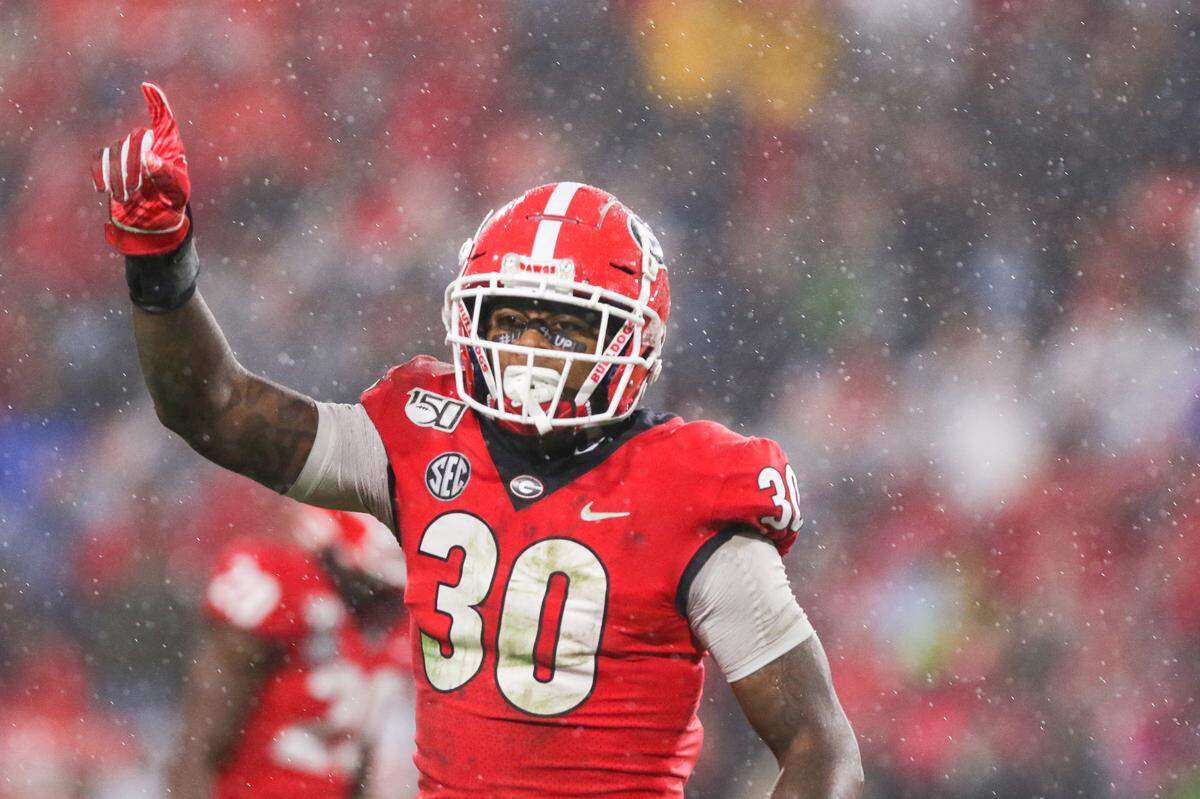 Georgia inside linebacker Tae Crowder (30) during the Bulldogs’ game against Kentucky on Dooley Field at Sanford Stadium in Athens, Ga., on Saturday, Oct. 19, 2019.