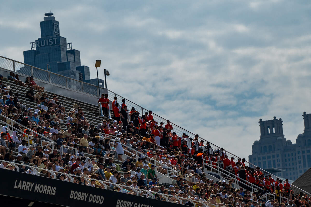 Mercer colors shine as fans travel to Georgia Tech showdown | Macon ...