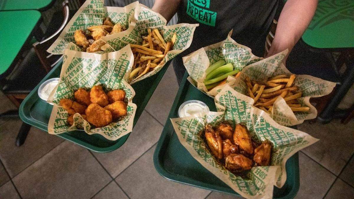 Wingstop restaurant offerings.