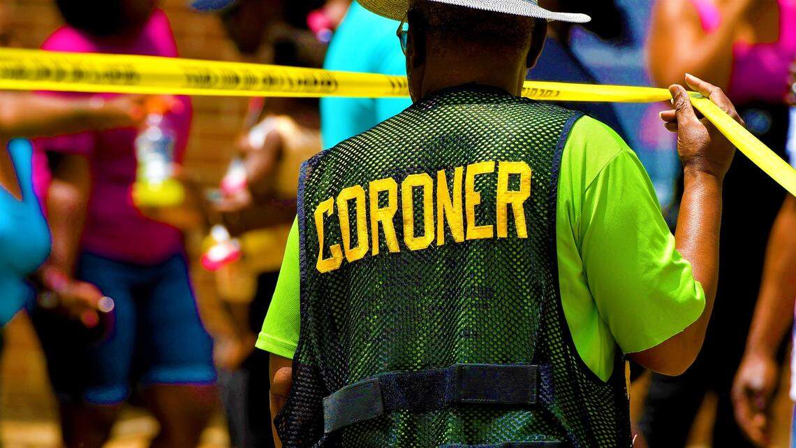 Two Macon brothers shot, one dead, in late-night shooting outside Pio Nono barber shop