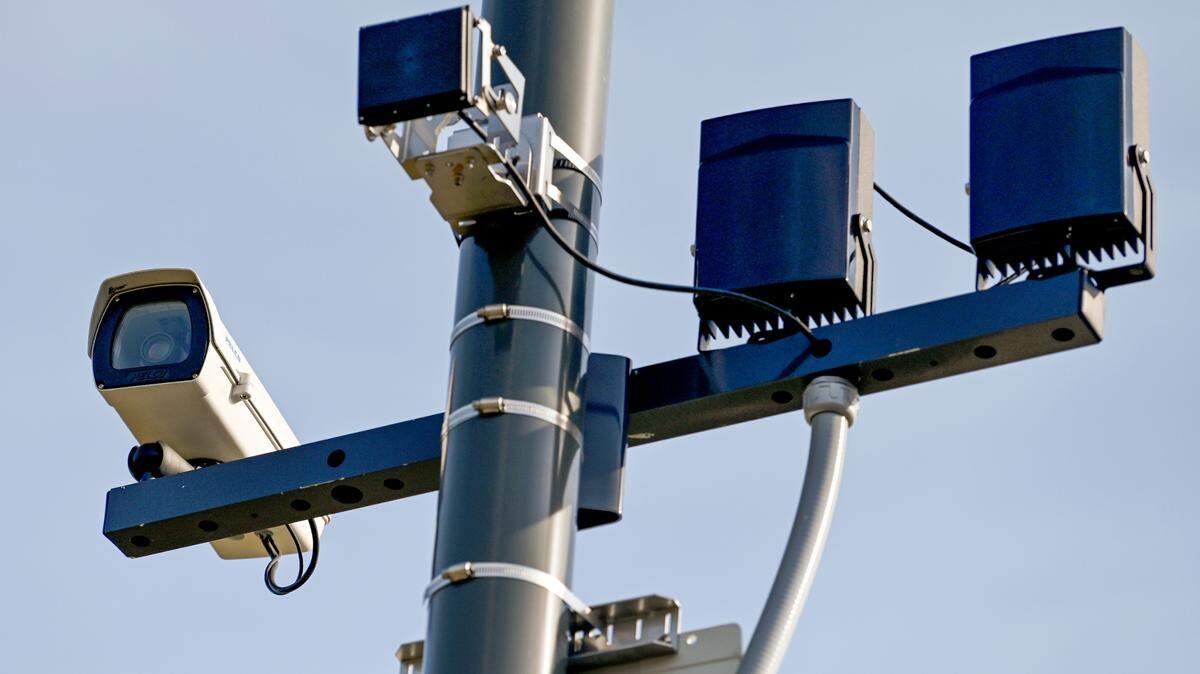 A new automated traffic camera outside Rutland Middle School on Skipper Road in South Bibb County.