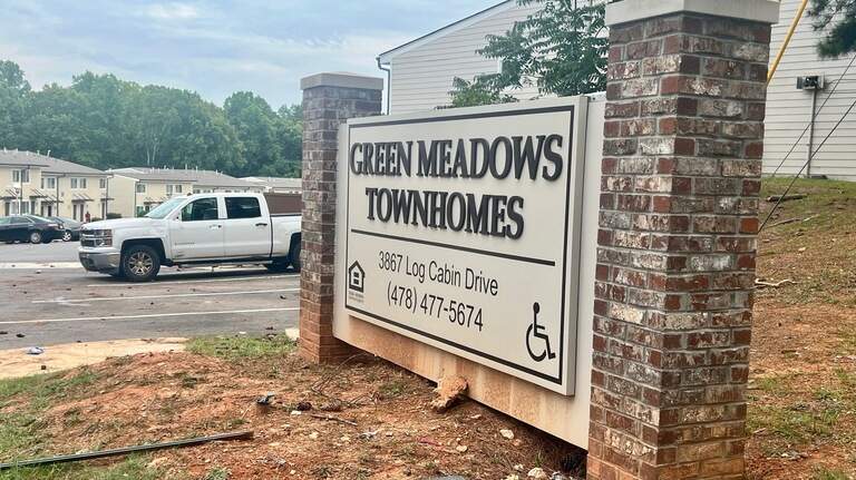 Was judge wrong to swiftly yank management of troubled Macon townhomes? Case restarts