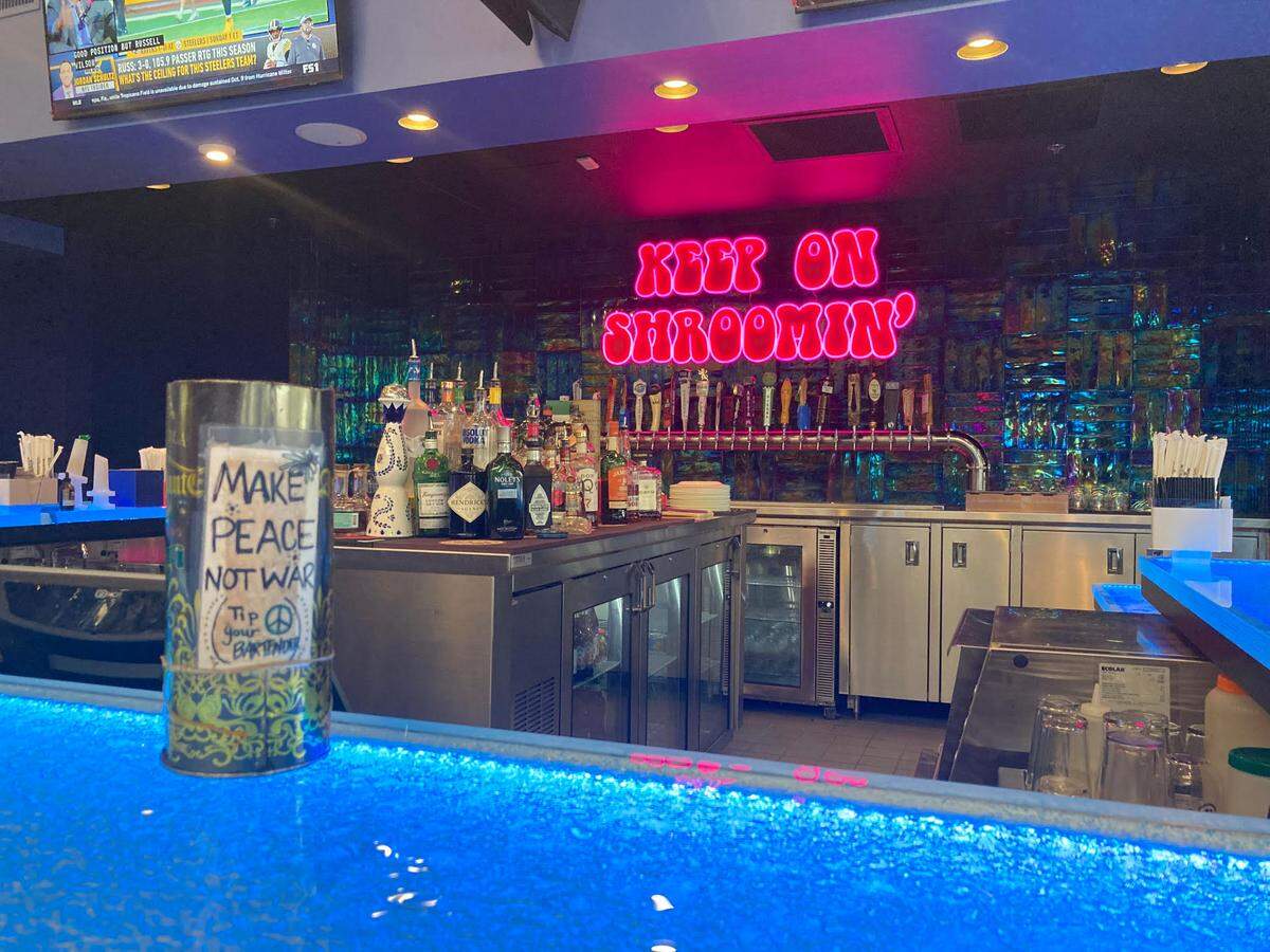 New bar area at Mellow Mushroom in Warner Robins after a remodel.