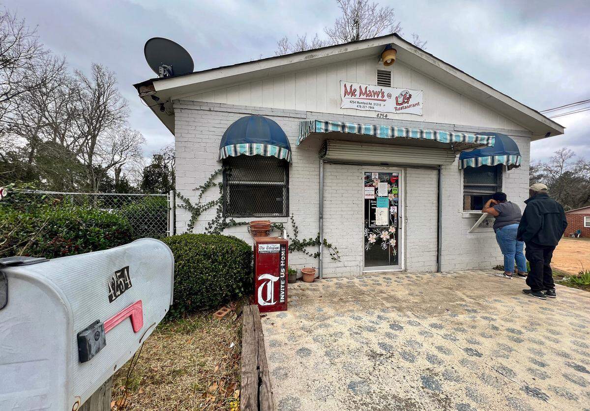 Memaw’s At LG’s Restaurant located at 4254 Mumford Road in Macon.