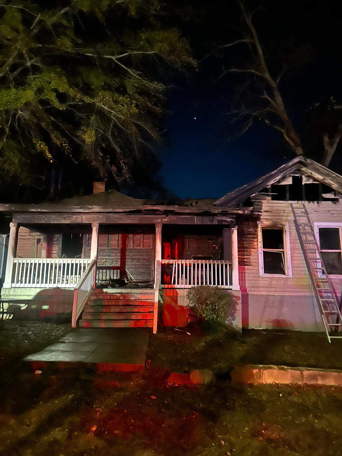 Three Georgia College & State University seniors are receiving community support following displacement of a recent house fire in Middle Georgia.